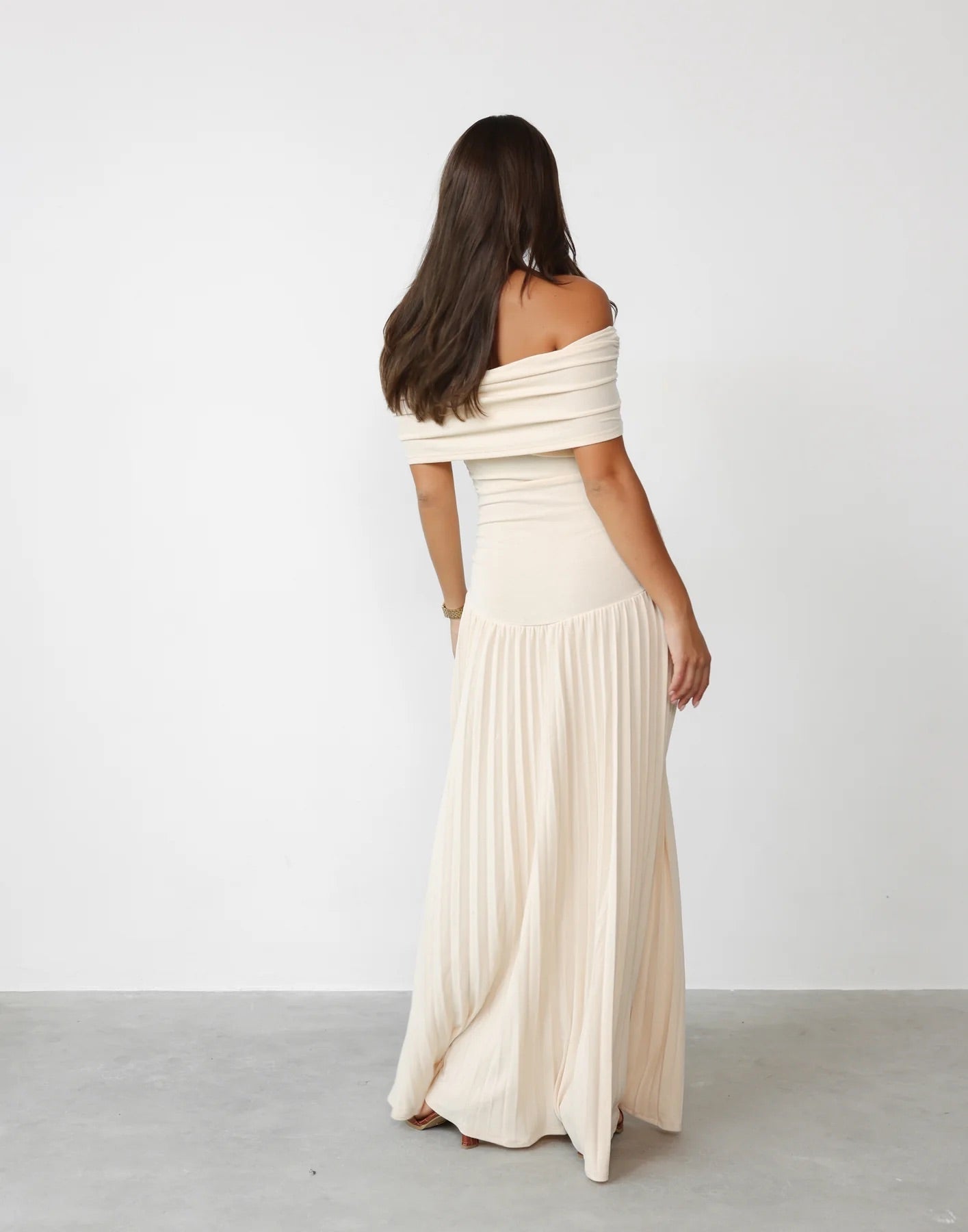 Off-Shoulder Pleated Maxi Dress Wedding Guest for Women