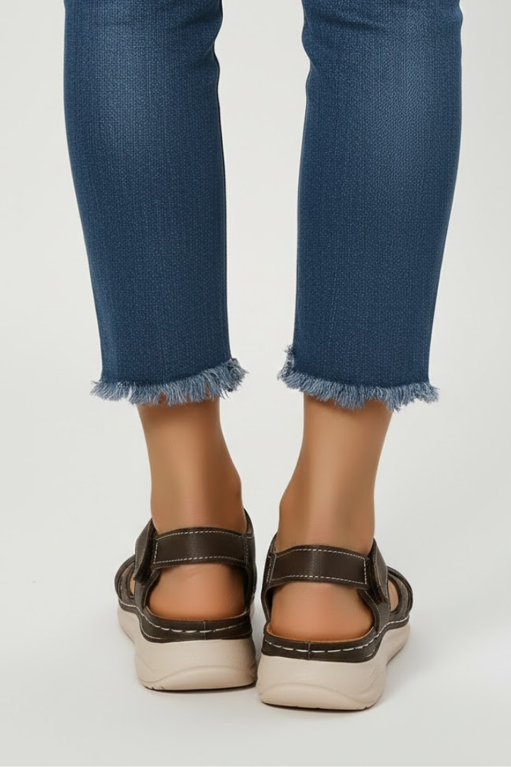 Retro Strap Sandals with Buckle Closure for Women