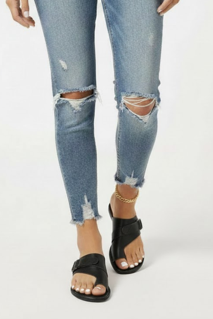Toe Loop Flat Sandals with Buckle for Women