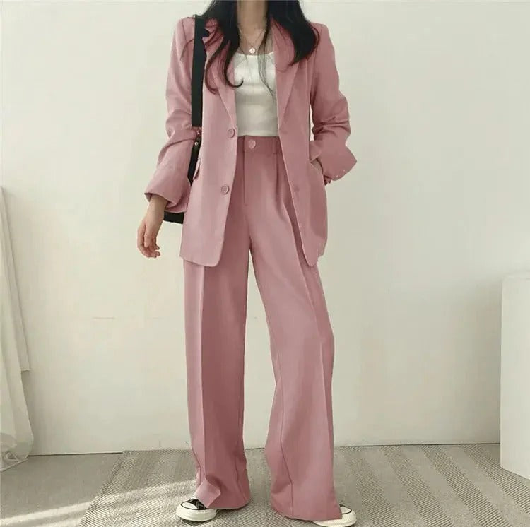 Elegant Tailored Blazer and Trouser Set with Relaxed Fit for Women