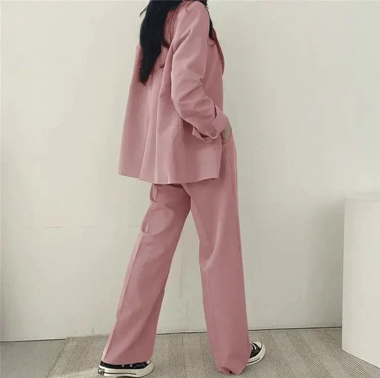 Elegant Tailored Blazer and Trouser Set with Relaxed Fit for Women