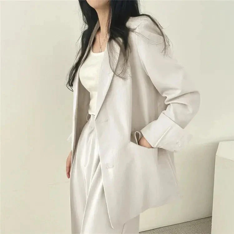 Elegant Tailored Blazer and Trouser Set with Relaxed Fit for Women