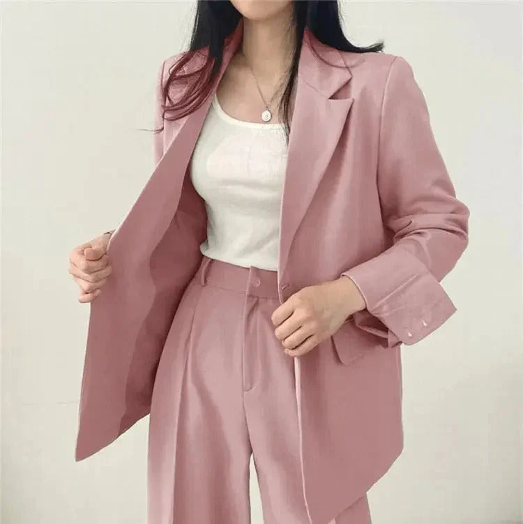 Elegant Tailored Blazer and Trouser Set with Relaxed Fit for Women