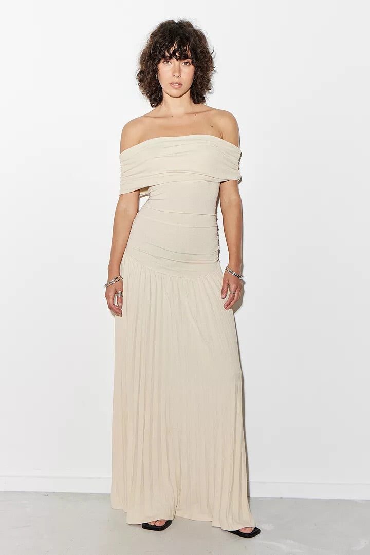 Off-Shoulder Pleated Wedding Guest Maxi Dress for Women - View 11